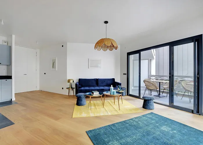 Drawing House فندق