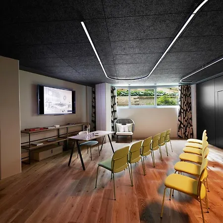 Hotel Drawing House