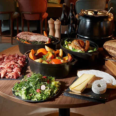 Hotell Drawing House 4*