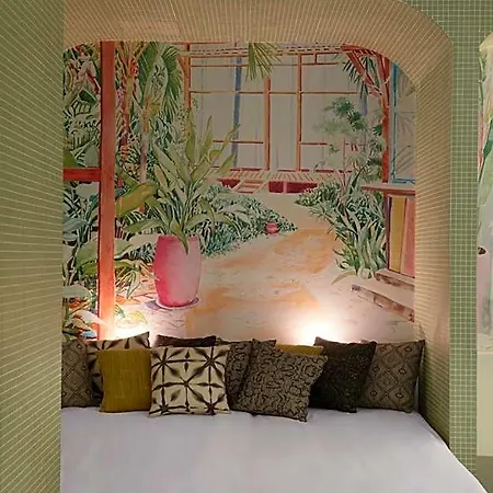 Otel Drawing House 4*