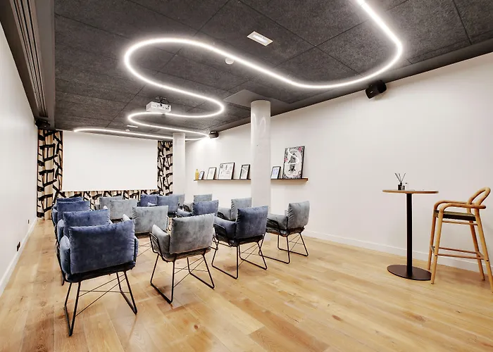 Drawing House ホテル